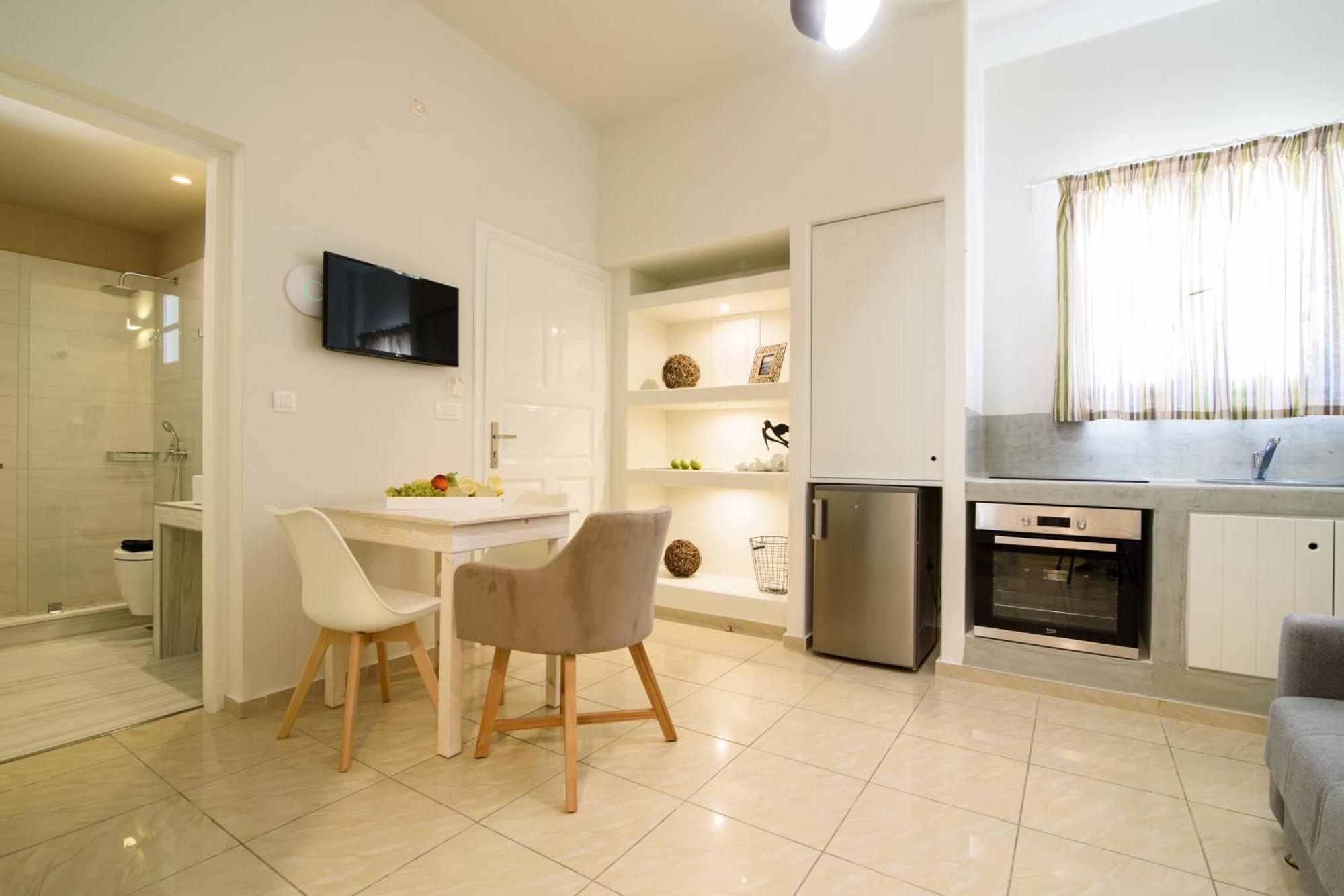 De_Naxia Suites Perissa  Zimmer foto